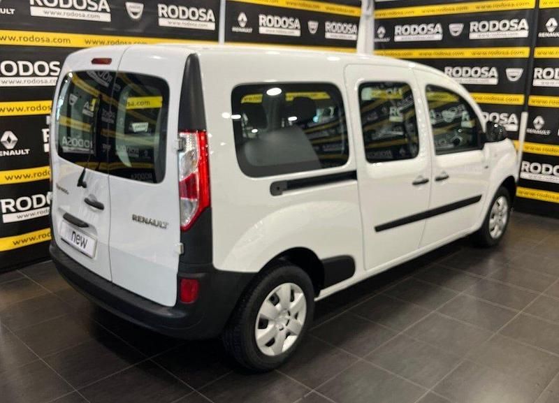 Usado Renault Kangoo 44 kW (60 CV) 2021 Blanco Monovolumen