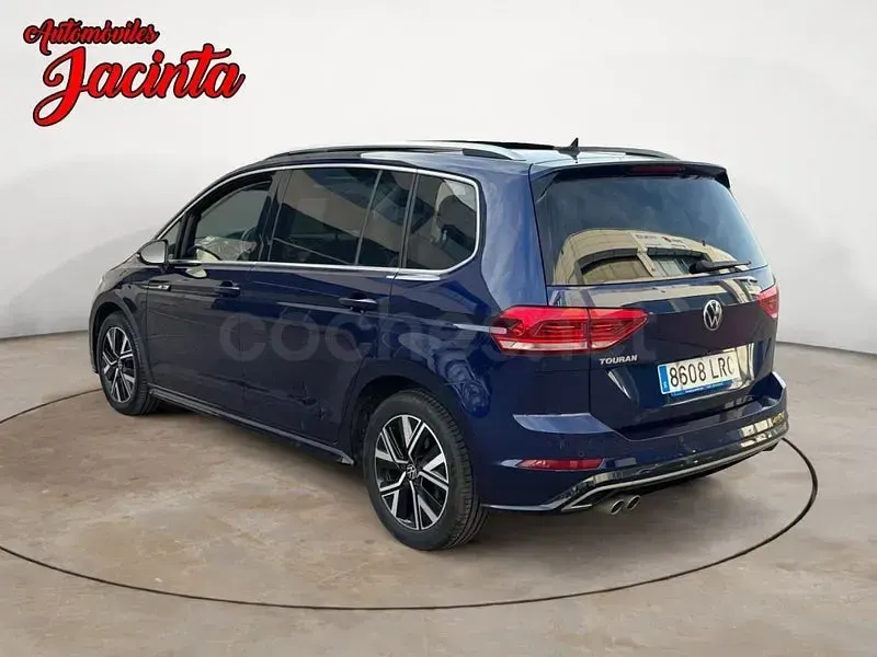 Usado VW Touran Sportline 150 CV (110 kW) 2021 Azul Monovolumen