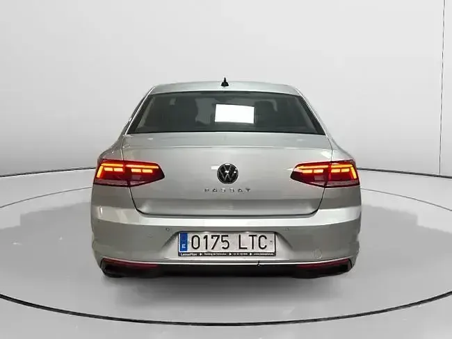 Occasion VW Passat Business 150 ch (110 kW) 2021 Gris Berline