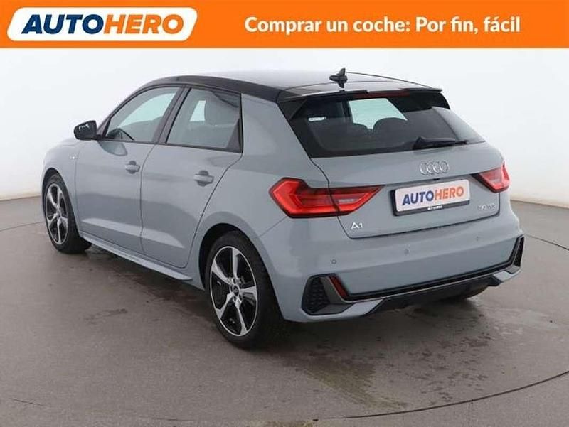 Usado Audi A1 110 CV (80 kW) 2022 Gris SUV