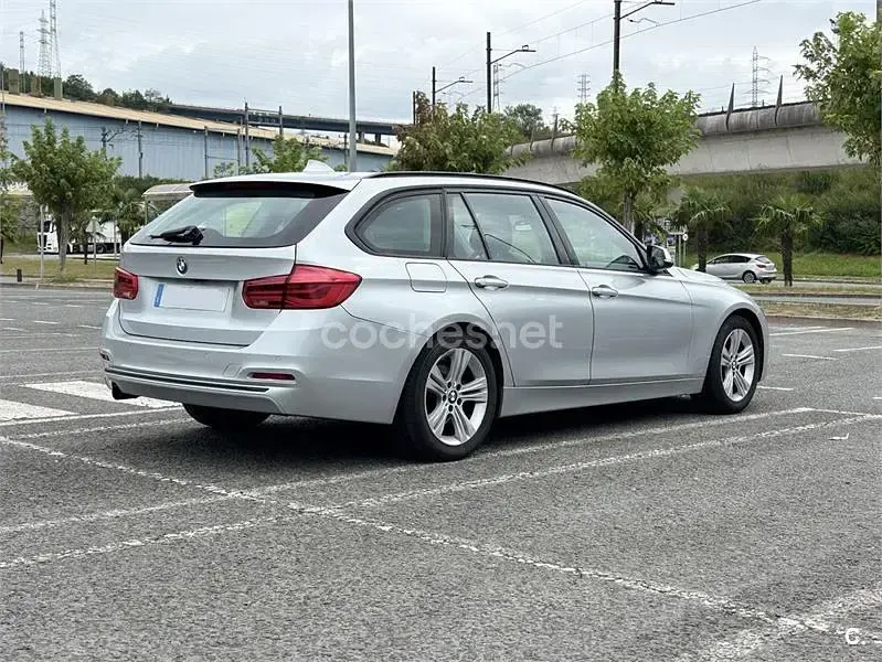 Usado BMW 318 150 CV (110 kW) 2018 Gris / plata Berlina