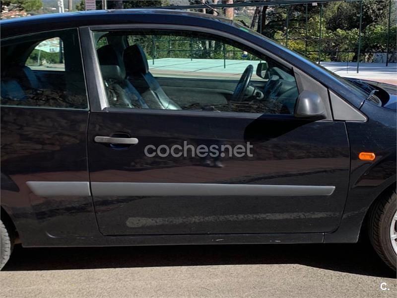 Usado Ford Fiesta 90 CV (66 kW) 2006 Negro Coupe