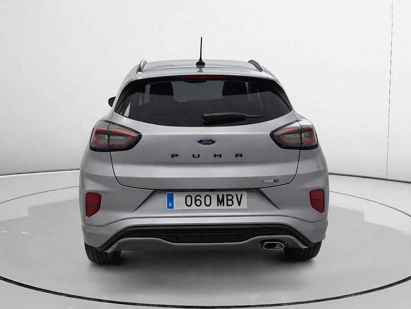 Usado Ford Puma ST-Line 126 CV (92 kW) 2022 Gris SUV