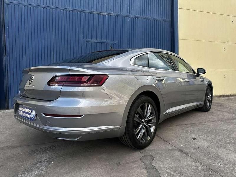 Usado VW Arteon 150 CV (110 kW) 2022 Gris Coupe