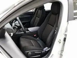 Usado Mazda 3 Prime-Line 140 CV (102 kW) 2025 Blanco Berlina