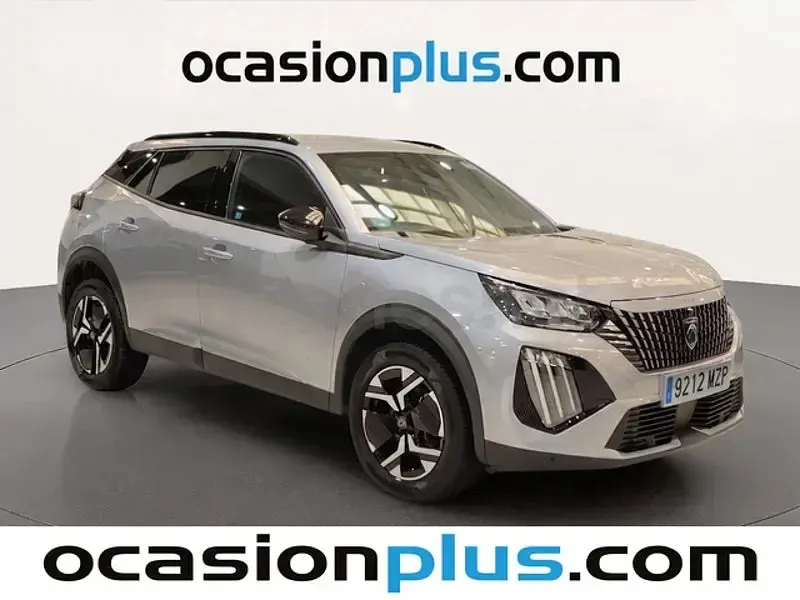 Usado Peugeot 2008 Allure 145 CV (106 kW) 2025 Gris / plata SUV
