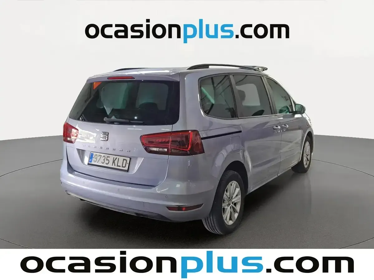 Usado Seat Alhambra Reference 150 CV (110 kW) 2018 Gris Monovolumen