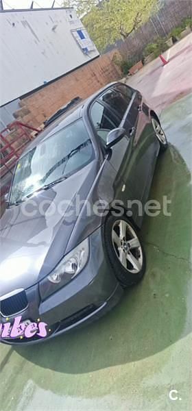 Usado BMW 318 122 CV (89 kW) 2006 Gris / plata Berlina