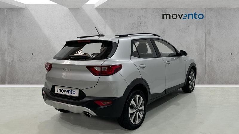 Usado Kia Stonic 84 CV (61 kW) 2023 Gris SUV