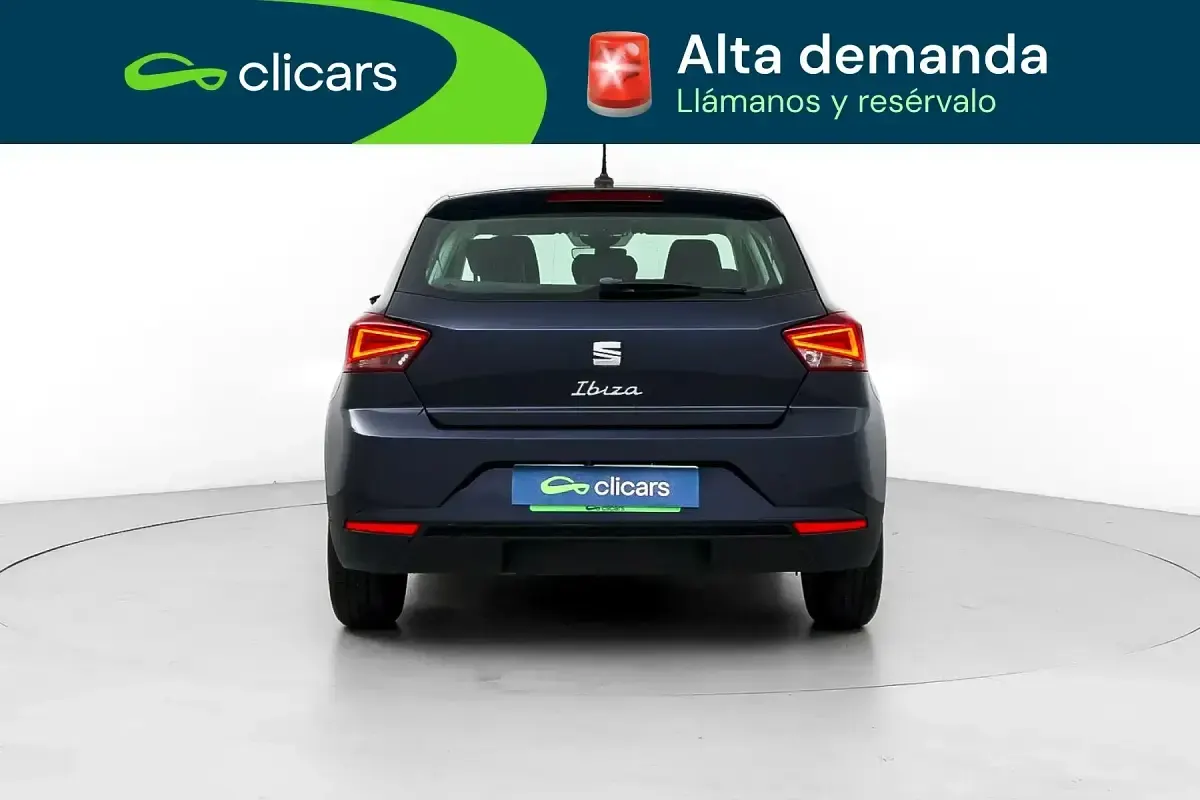 Usado Seat Ibiza Style 110 CV (80 kW) 2022 Negro Utilitario
