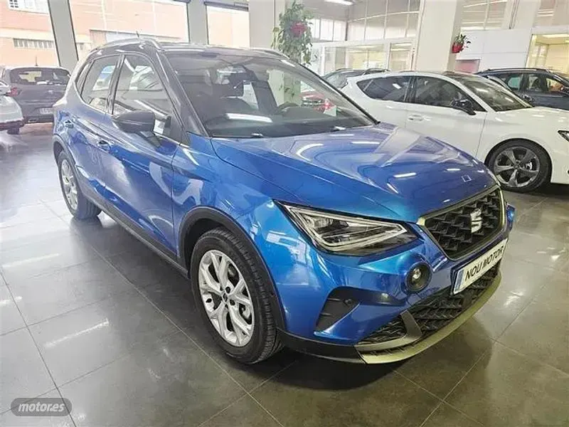 Usado Seat Arona FR 116 CV (85 kW) 2024 Azul SUV