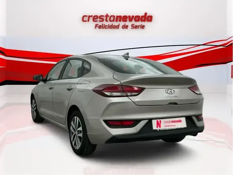Usado Hyundai i30 120 CV (88 kW) 2018 Gris