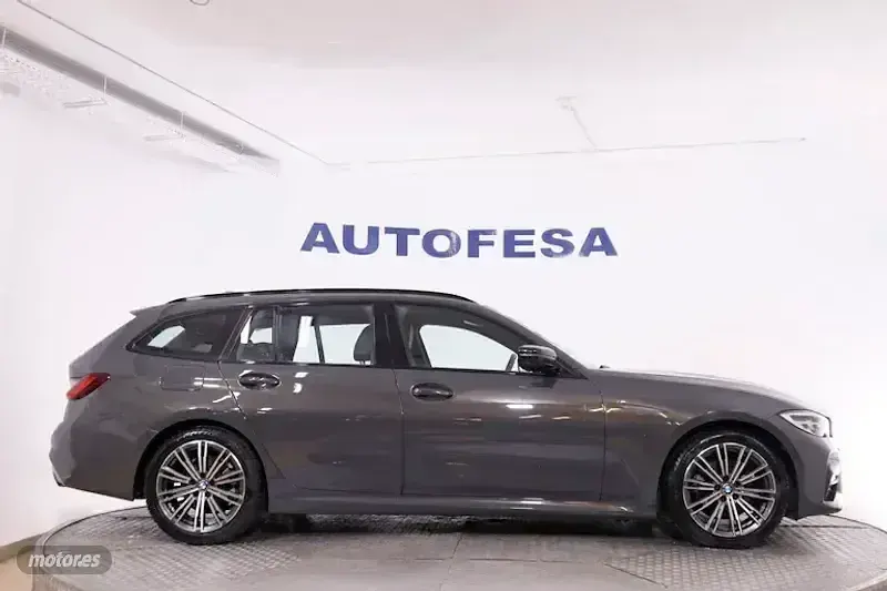 Usado BMW 320 M Sport 190 CV (139 kW) 2022 Gris Familiar