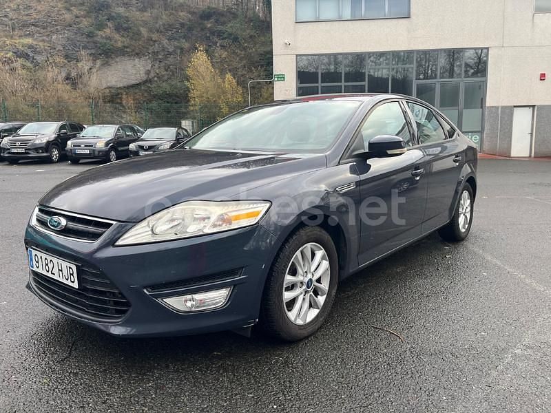 Usado Ford Mondeo 115 CV (84 kW) 2012 Azul Berlina