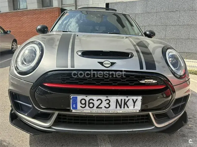 Usado Mini John Cooper Works Clubman 231 CV (169 kW) 2016 Gris / plata Familiar