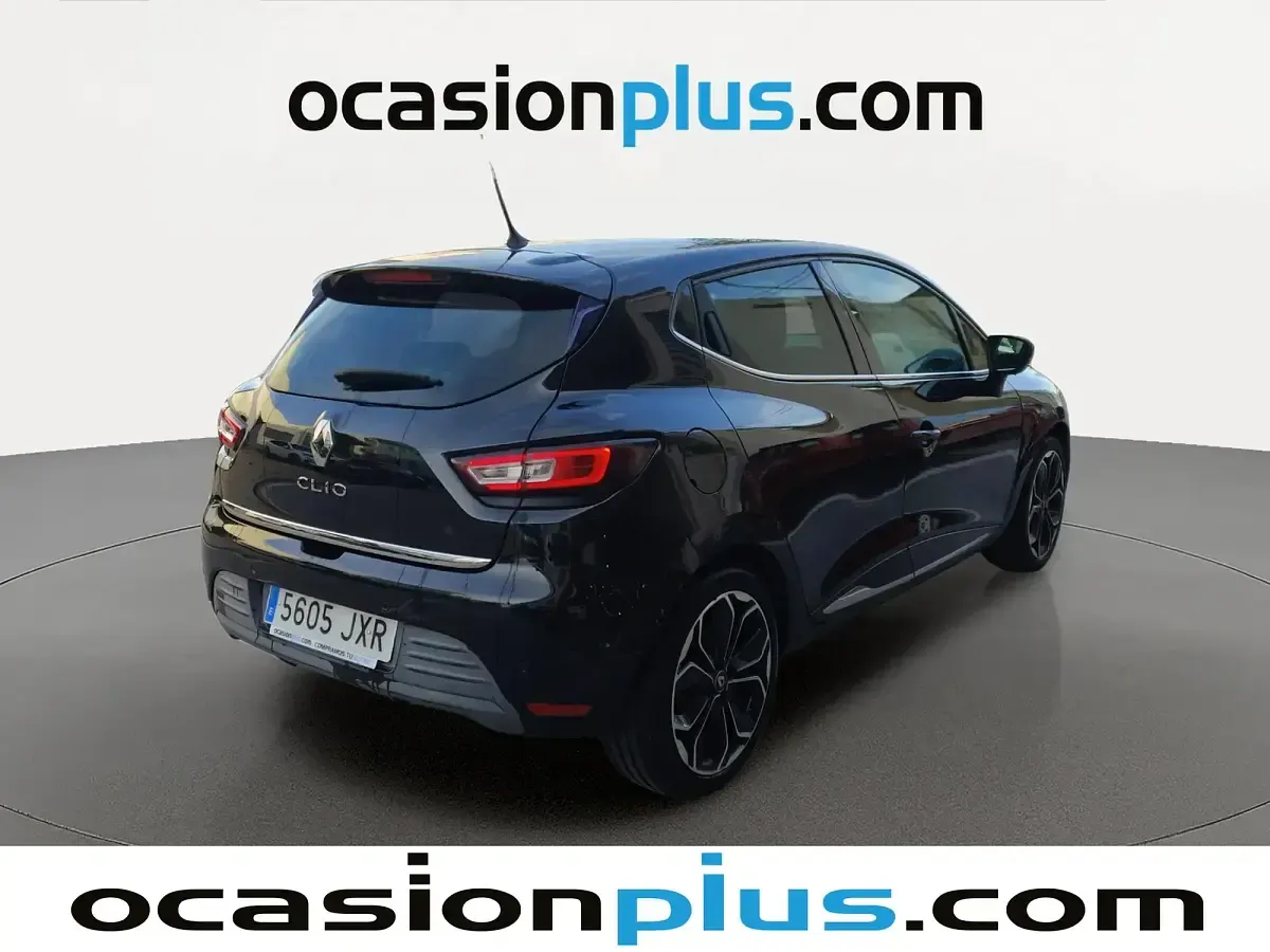Usado Renault Clio Zen 120 CV (88 kW) 2017 Negro