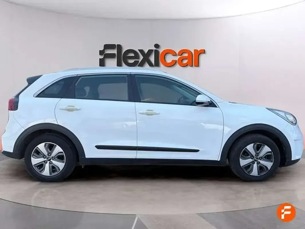 Usado Kia Niro 141 CV (103 kW) 2019 Blanco SUV