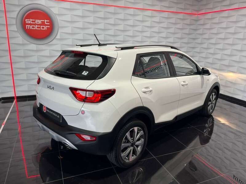 Usado Kia Stonic Plus 84 CV (61 kW) 2022 Blanco SUV