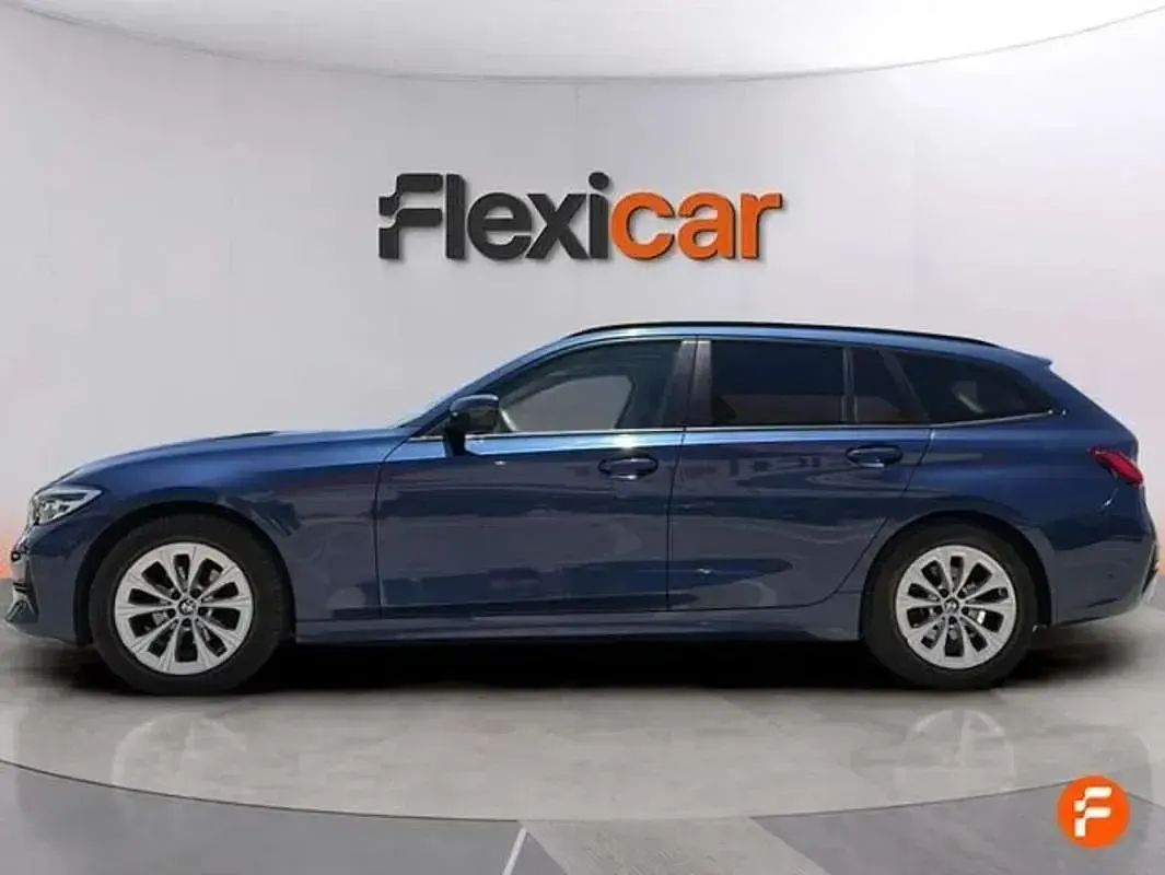 Usado BMW 318 150 CV (110 kW) 2020 Azul Familiar