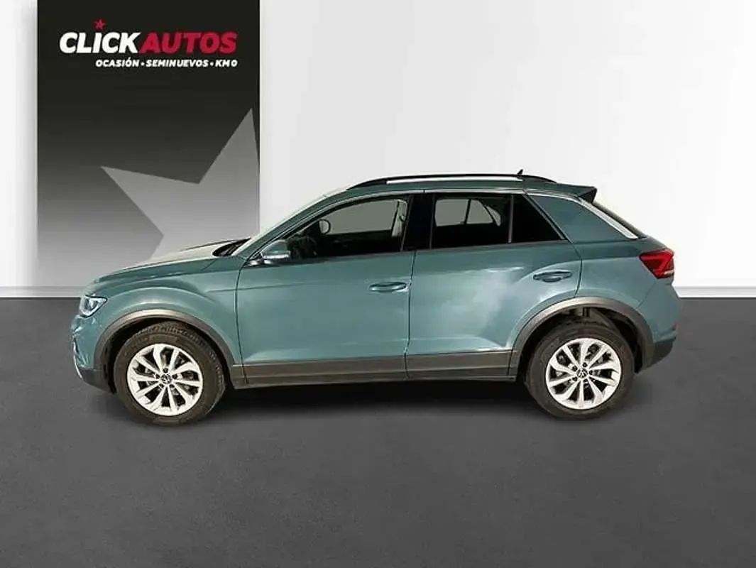 Usado VW T-Roc Life 111 CV (81 kW) 2023 Azul SUV