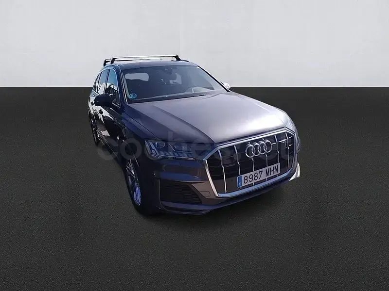 Usado Audi Q7 S-line plus 231 CV (169 kW) 2023 Gris / plata SUV