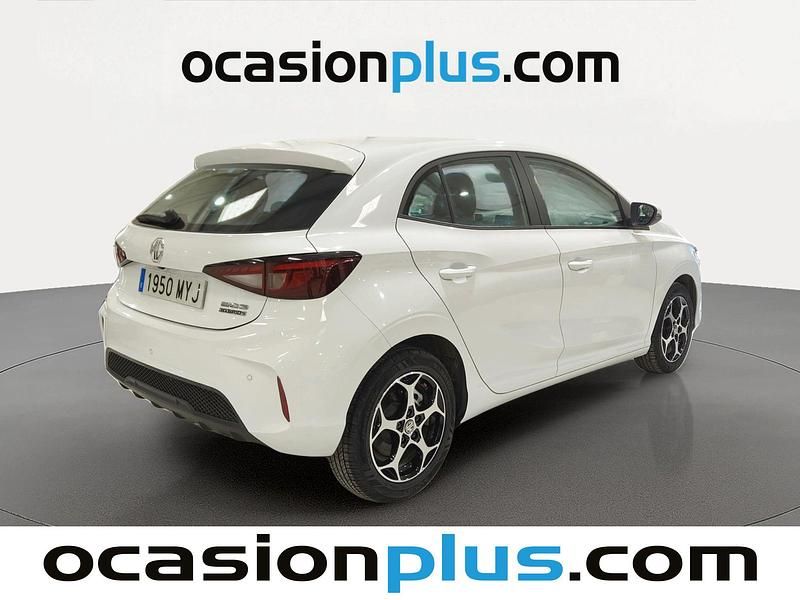Używany MG MG3 Comfort 195 KM (143 kW) 2025 Biały Hatchback