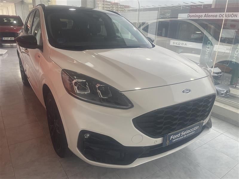 Usado Ford Kuga ST-Line X 225 CV (165 kW) 2022 Blanco SUV