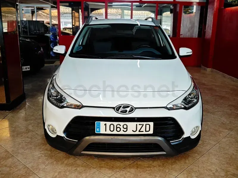 Usado Hyundai i20 Active 90 CV (66 kW) 2017 Blanco Berlina