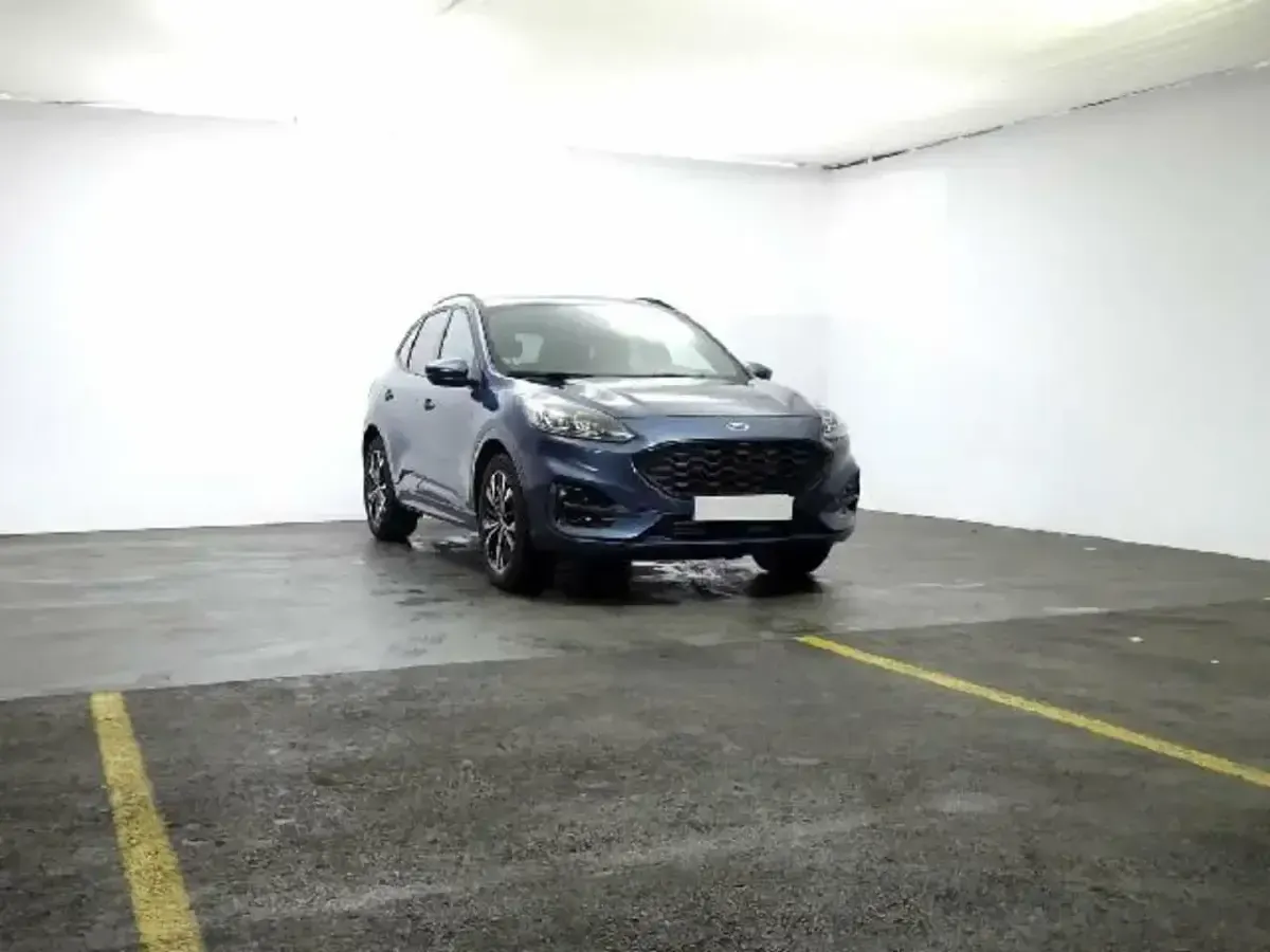 Begagnad Ford Kuga ST-Line X 150 HK (110 kW) 2023 Blå SUV