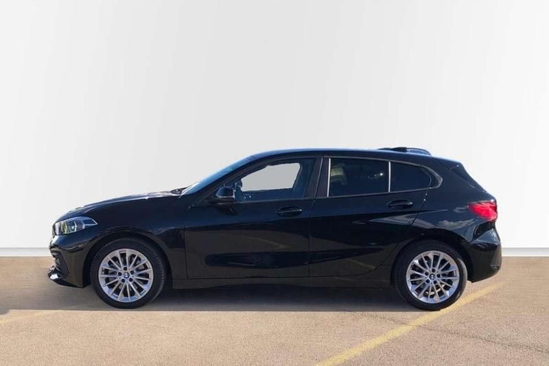 Usado BMW 118 Comfort Edition 150 CV (110 kW) 2024 Negro Utilitario