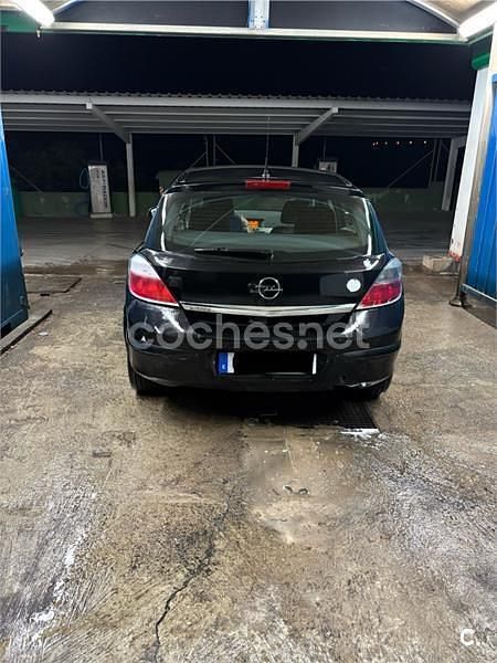 Negro Usado 2007 Opel Astra Cosmo Berlina | 3500 € (Precio justo) - Imagen 1/4