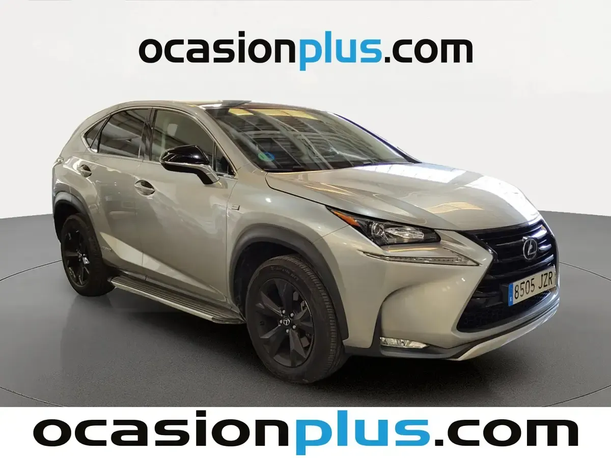 Usado Lexus NX300h Sport Line 197 CV (144 kW) 2017 Gris SUV