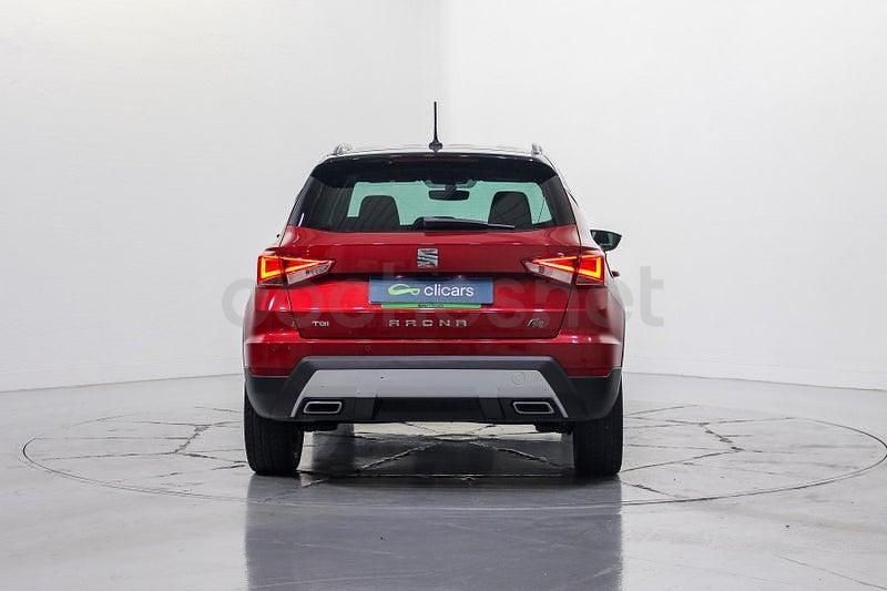 Usado Seat Arona FR 90 CV (66 kW) 2019 Rojo SUV