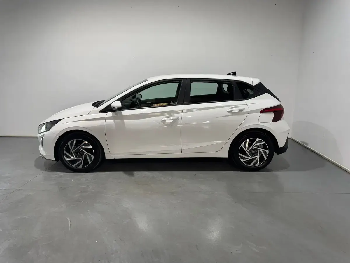 Usado Hyundai i20 83 CV (61 kW) 2024 Utilitario