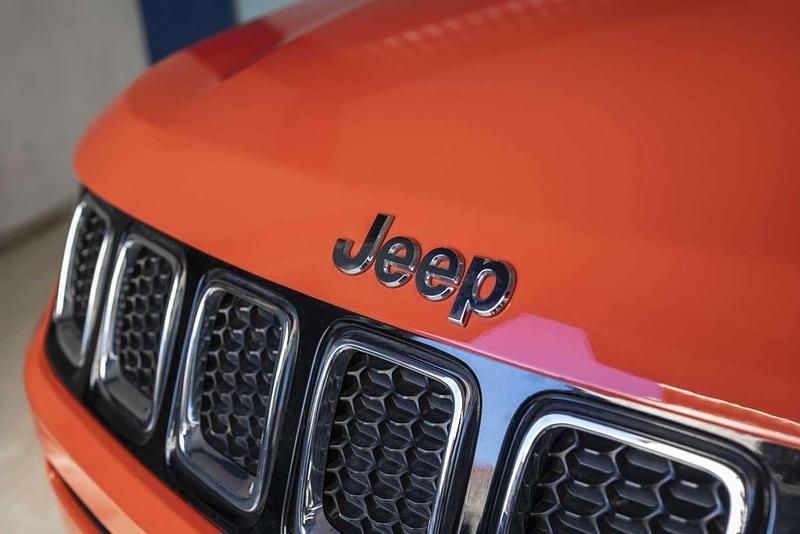 Usado Jeep Compass Limited 170 CV (125 kW) 2018 Naranja SUV