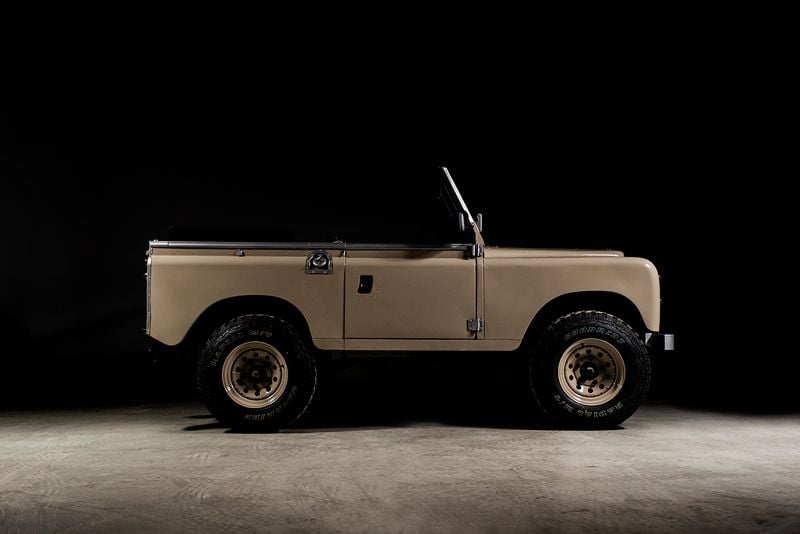 Usado Land Rover 3 67 CV (49 kW) 1982 Beig