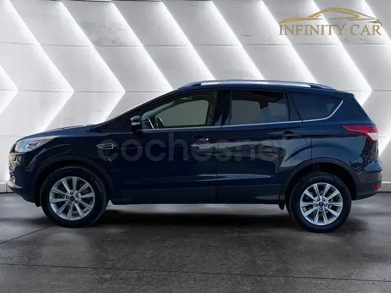 Usado Ford Kuga Titanium 120 CV (88 kW) 2014 Azul SUV