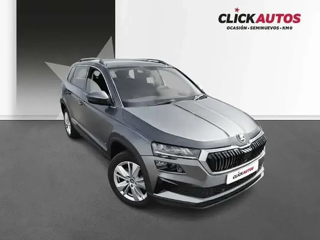Usado Skoda Karoq Selection 150 CV (110 kW) 2025 Gris SUV
