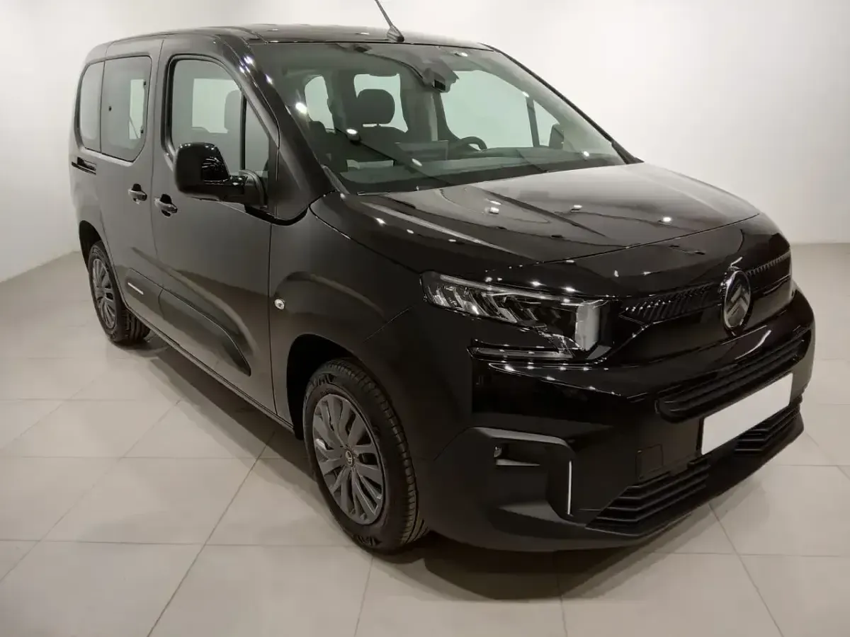 Usado Citroën Berlingo 102 CV (75 kW) 2024 Negro Monovolumen