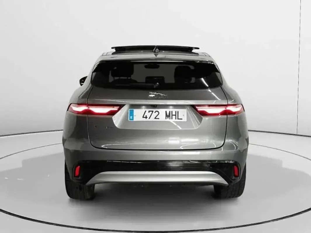 Usado Jaguar F-Pace R-Dynamic 204 CV (150 kW) 2023 Gris SUV
