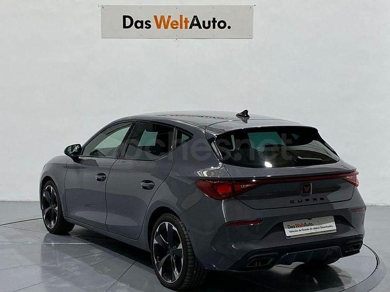 Usado Cupra Leon 150 CV (110 kW) 2024 Gris / plata Berlina