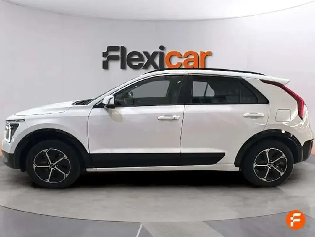 Usado Kia Niro 141 CV (103 kW) 2022 Blanco SUV