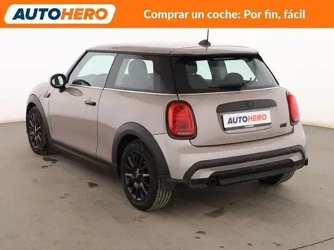 Usado Mini ONE 102 CV (75 kW) 2022 Gris Utilitario