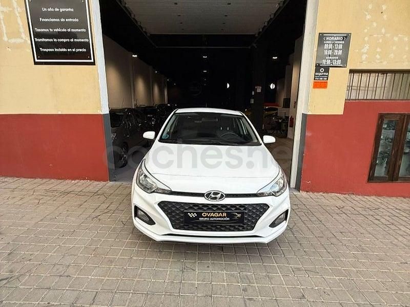 Usado Hyundai i20 84 CV (61 kW) 2020 Blanco Berlina