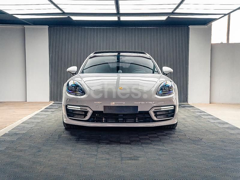 Usado Porsche Panamera Sport Turismo 462 CV (339 kW) 2021 Blanco Familiar