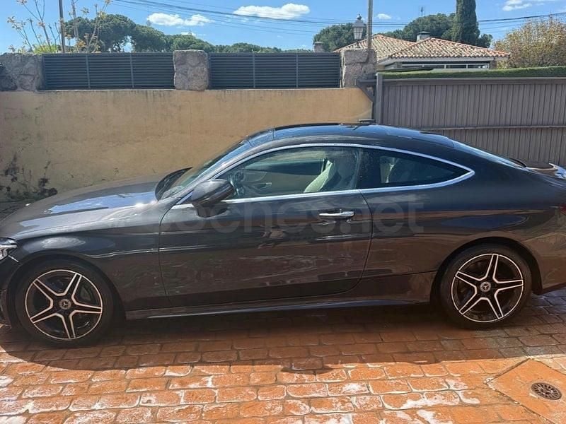Usado Mercedes C220 194 HP (142 kW) 2020 Preto Coupé