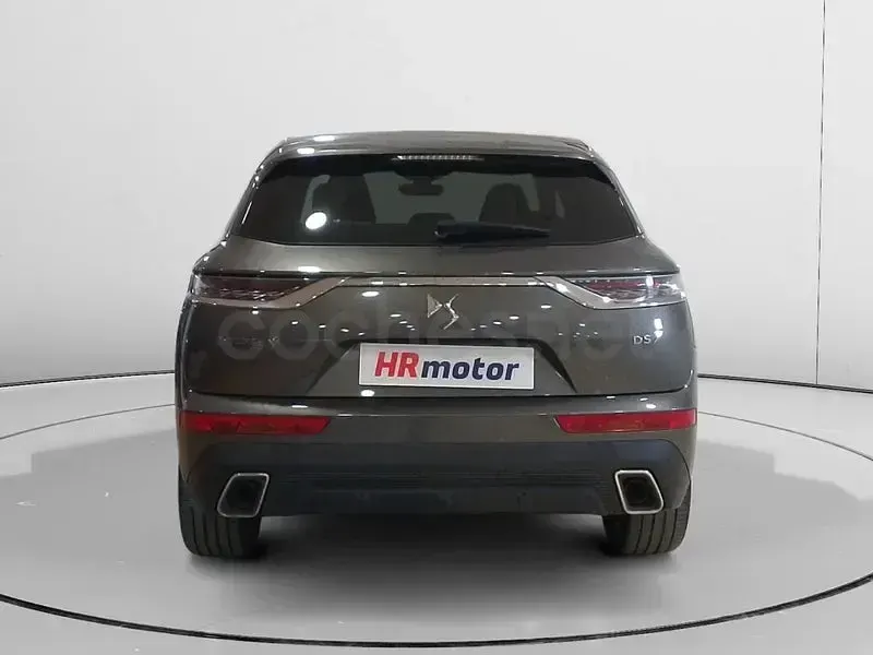 Usado DS Automobiles DS7 Crossback Performance 225 CV (165 kW) 2024 Gris / plata SUV