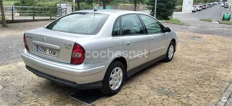 Usado Citroën C5 Exclusive 138 CV (101 kW) 2003 Gris / plata Berlina