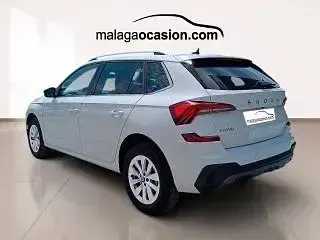 Usado Skoda Kamiq Selection 116 CV (85 kW) 2026 Blanco SUV
