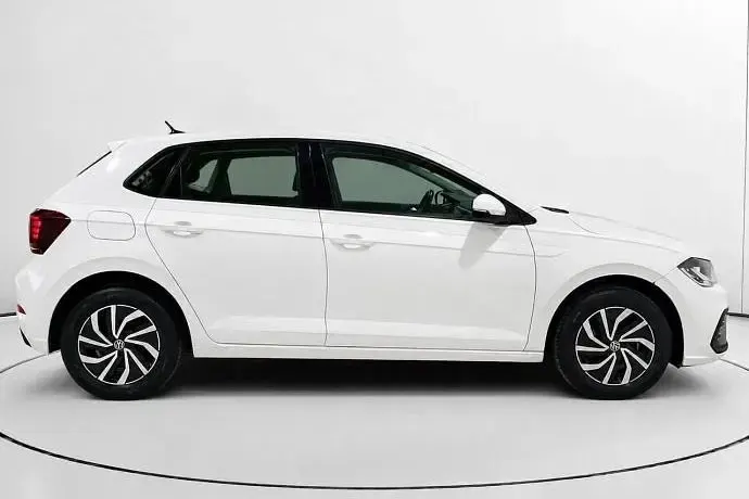 Usado VW Polo Life 95 CV (69 kW) 2023 Utilitario
